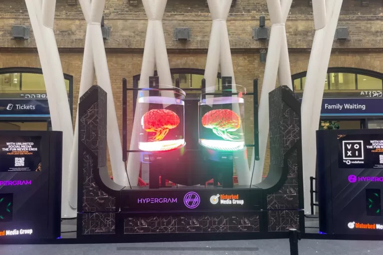 VOXI by Vodafone unleashes innovative 3D hologram experiential in London